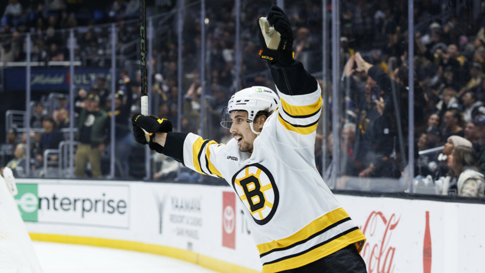 Башҡорт егете Марат Хөснөтдинов - хоккей тарихында