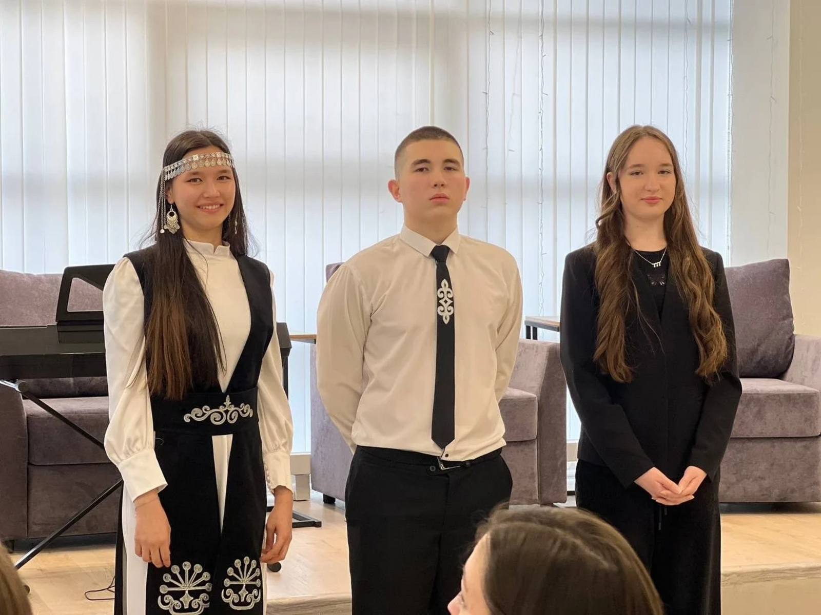 Иң өлгөлө уҡыусылар ҡайһы мәктәптә?