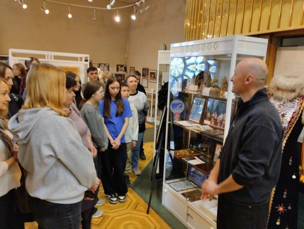 Урал Әминовтан - театр буйлап экскурсия