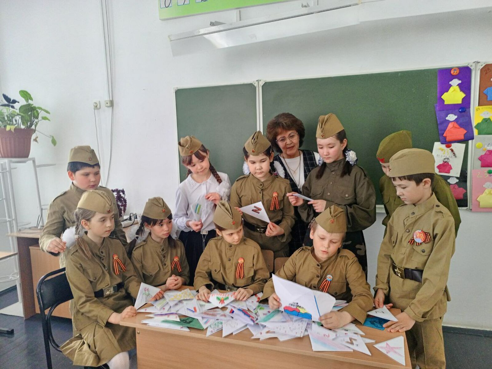 Уҡыусыларҙан — һалдаттарға хат