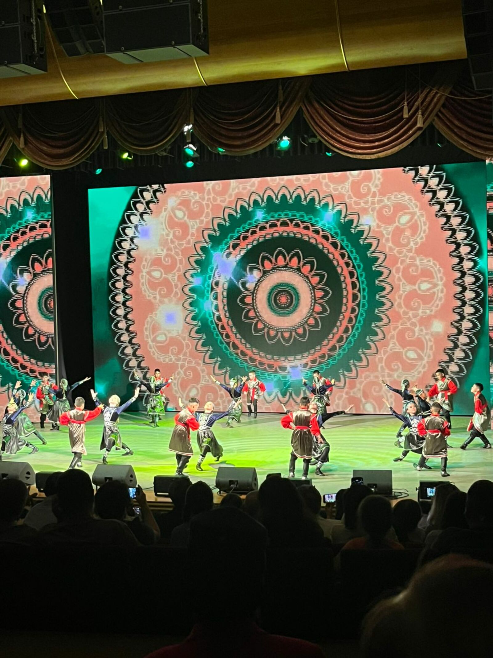 "Саптар"ҙар - Өфөлә