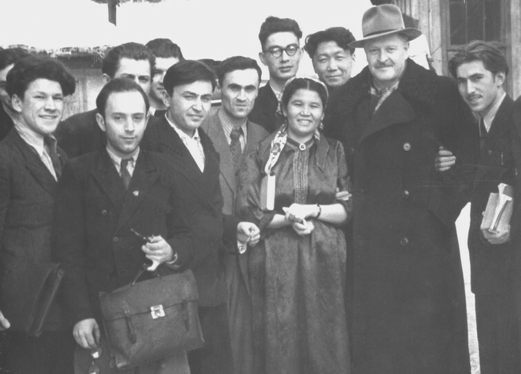 Бөгөн Рәми Ғариповтың тыуған көнө