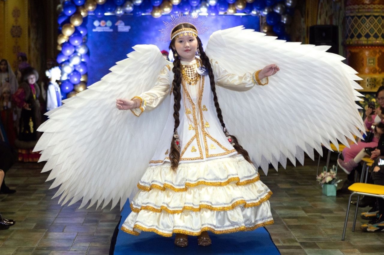 Милләтебеҙ йөҙө бул, Азалина!