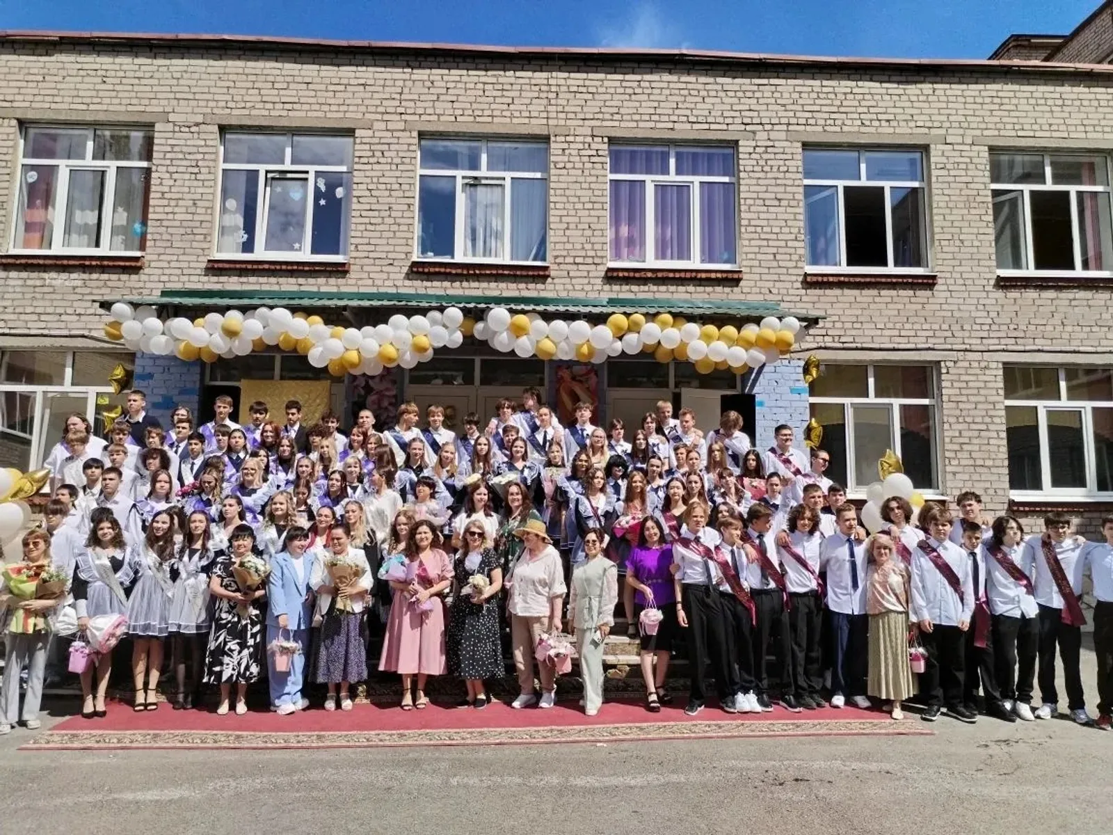 108-се мәктәптә - 108 туғыҙынсы