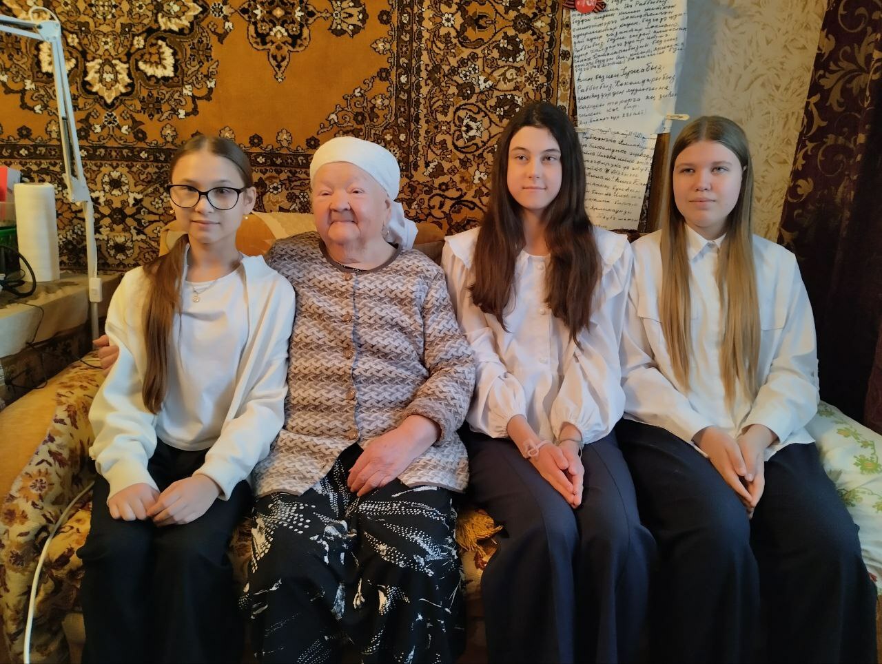 “Ҡар иретеп эсә инек”