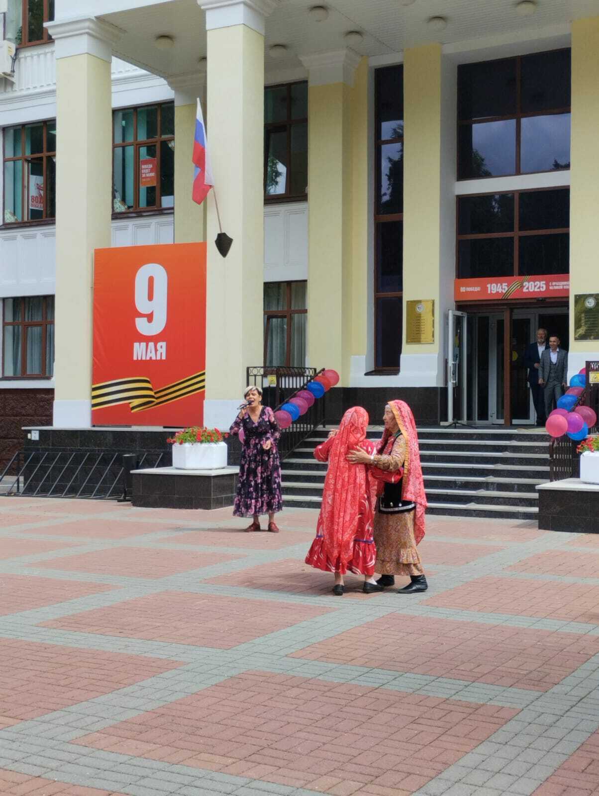 Йөрәгемдә һайрай һандуғас...