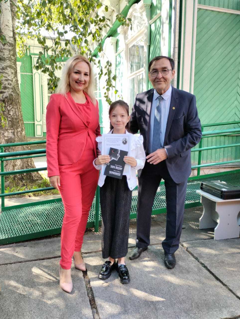 Тәүге халыҡ шағирын иҫкә алып