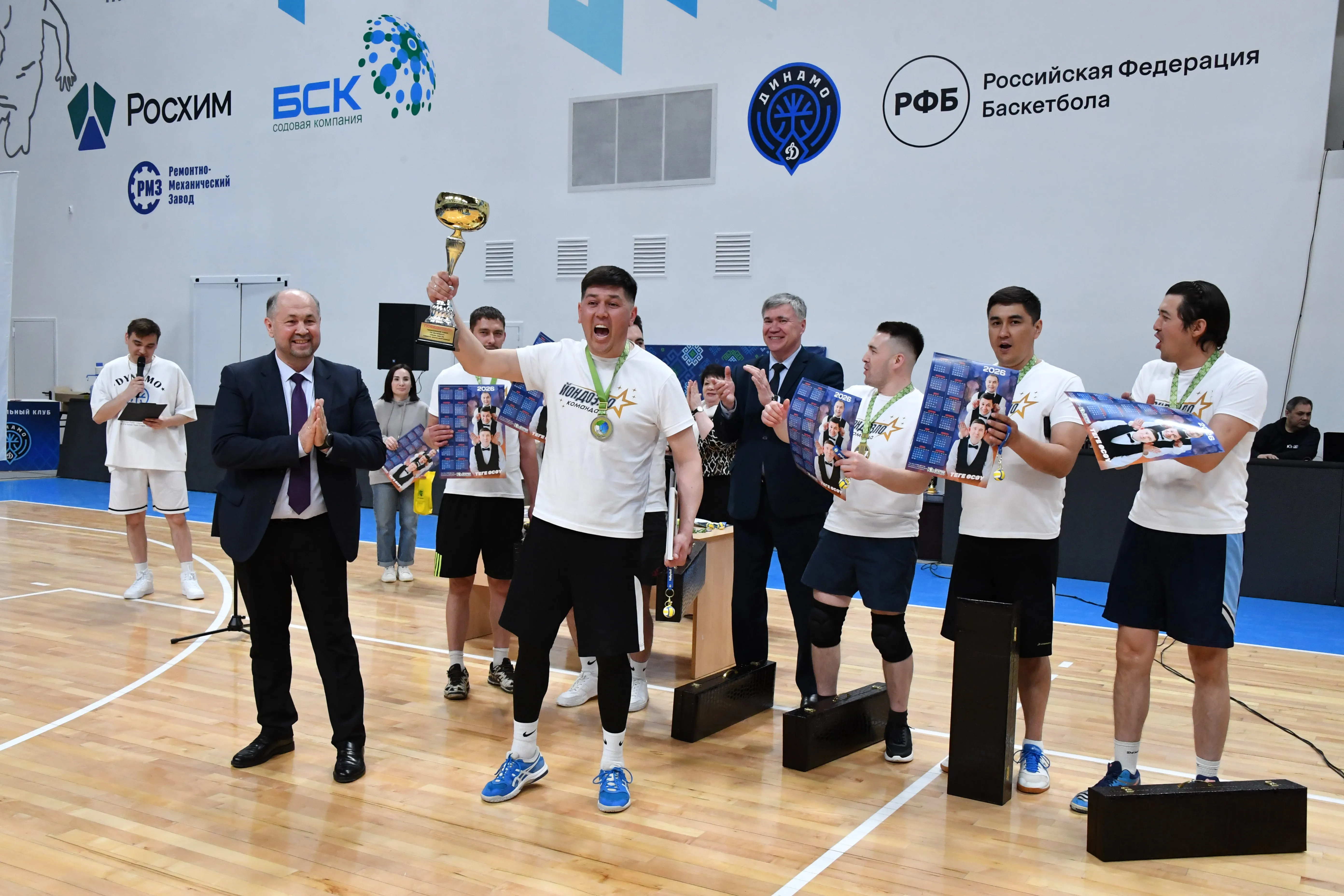 Диктор Әхәт Мортазин иҫтәлегенә үткәрелгән волейбол турнирында кем еңде?