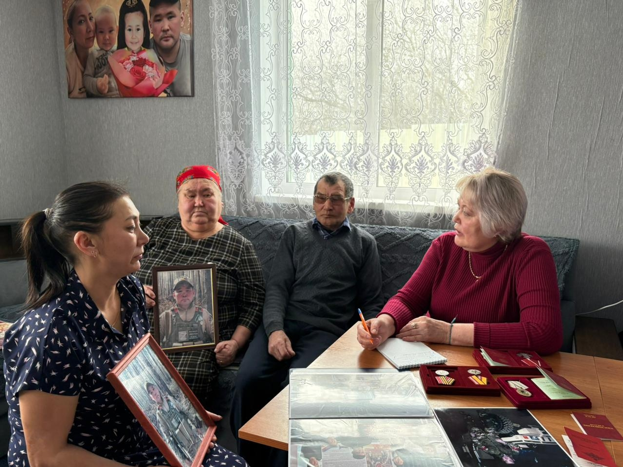 "Ҡыҙымды һағындым, Әлфинәмде лә алып кил..."