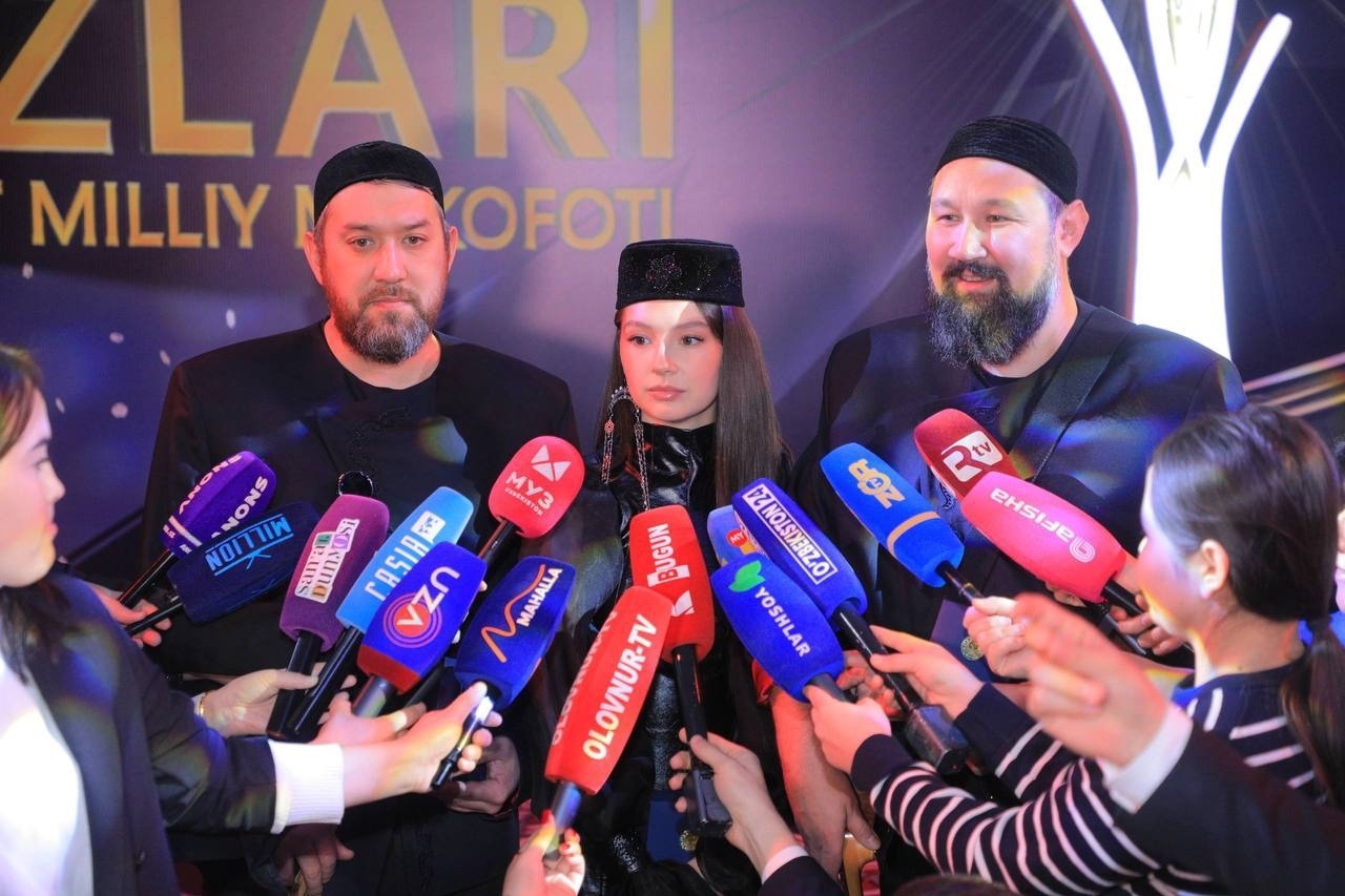 “AY YOLA” Үзбәкстанда абруйлы бүләк алған