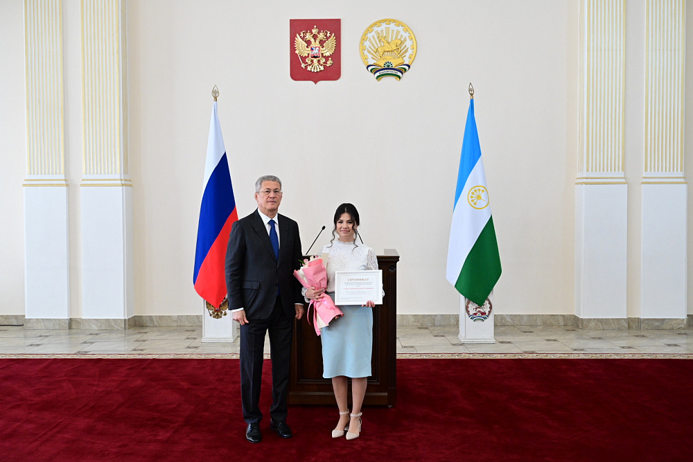 Тәрбиәселәргә - 575 мең һумлыҡ сертификаттар