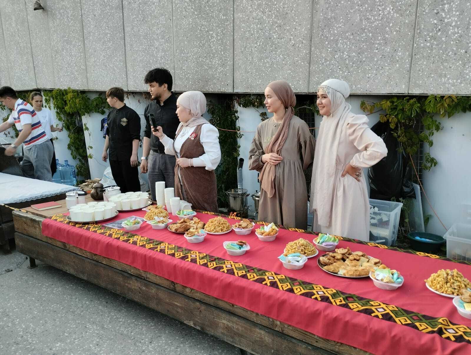 Ритайымдар гөрләй!