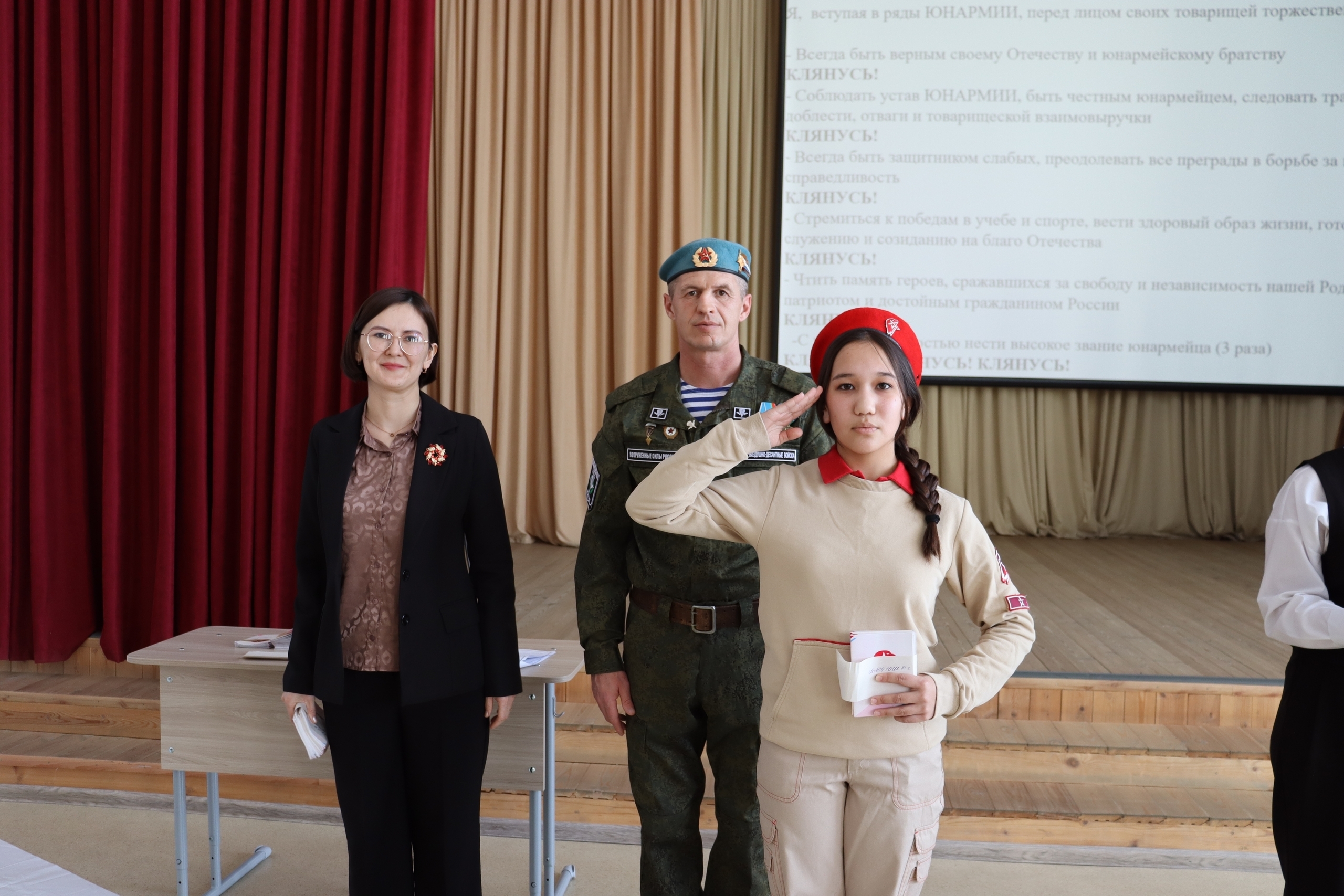 Йәш армеецтар күбәйә