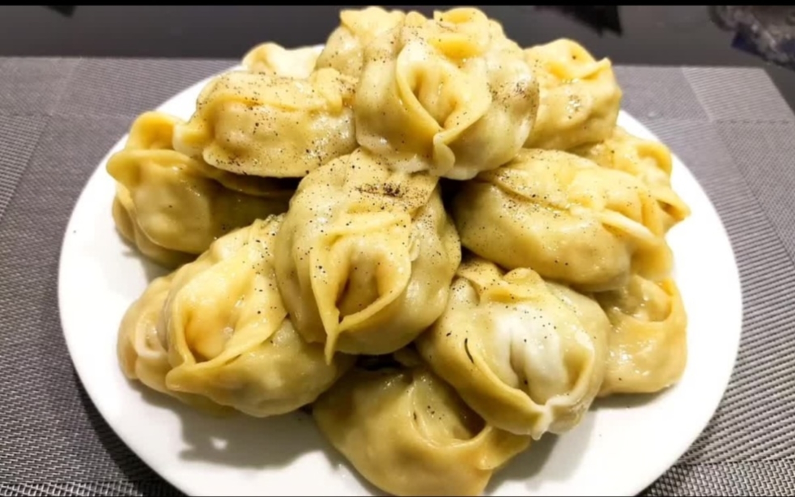 Һутлы ғына манты