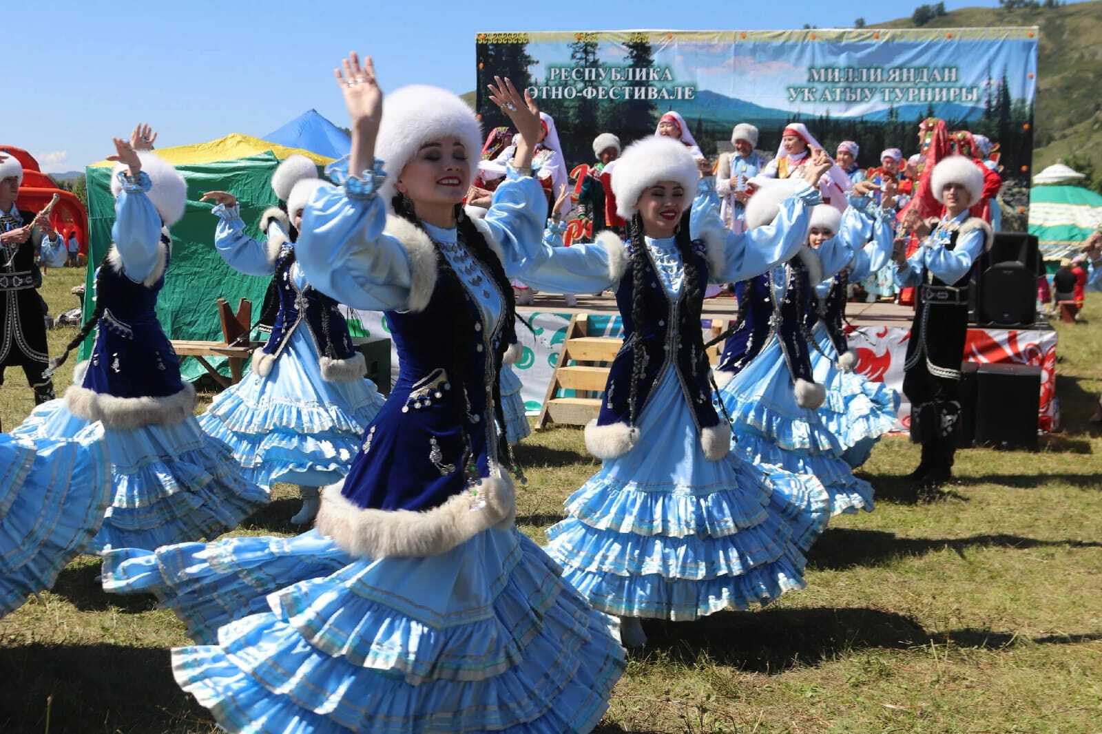 Баҡшай яланы гөрләне