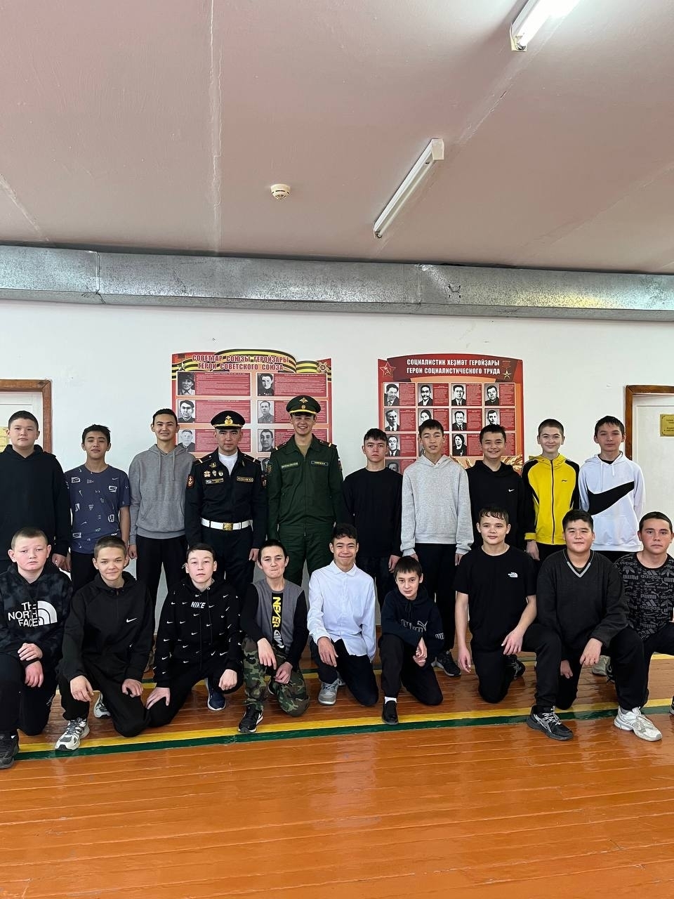 Сыңғыҙҙар өлгө күрһәтә