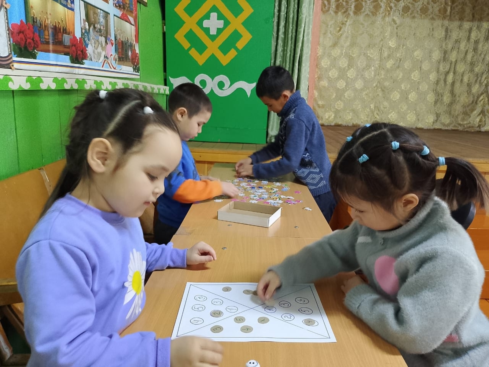 Балалар — ауыл мәҙәниәт йортонда