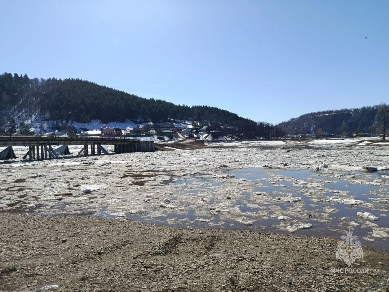 Ҡарҙар ирей, һыу таша