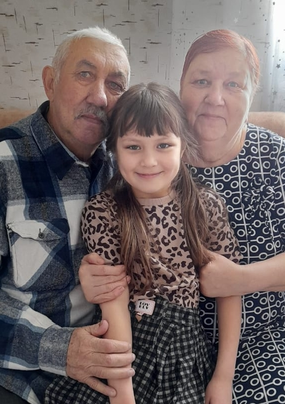 Дүртенселәр ололарҙы ҡотлай