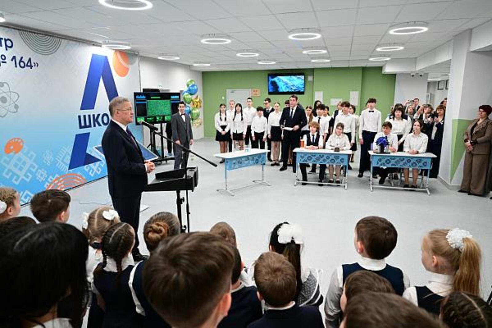 Иң ҙур мәктәп асылды