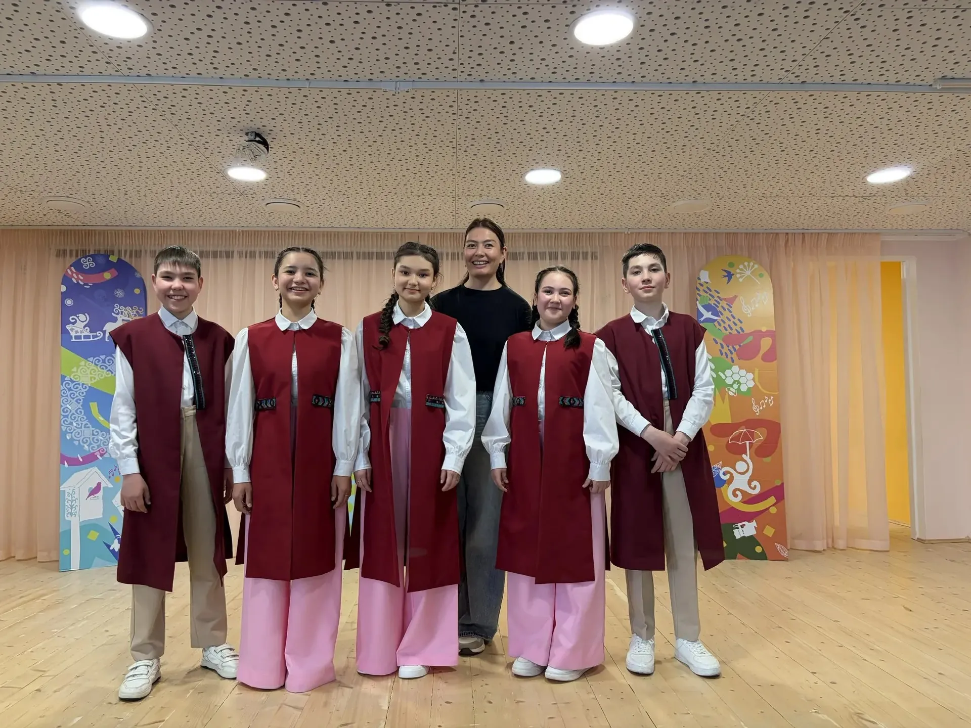 «Тамыр»ҙың ижади десанты: Саҡмағош гимназияһы телеканал командаһы менән осрашты