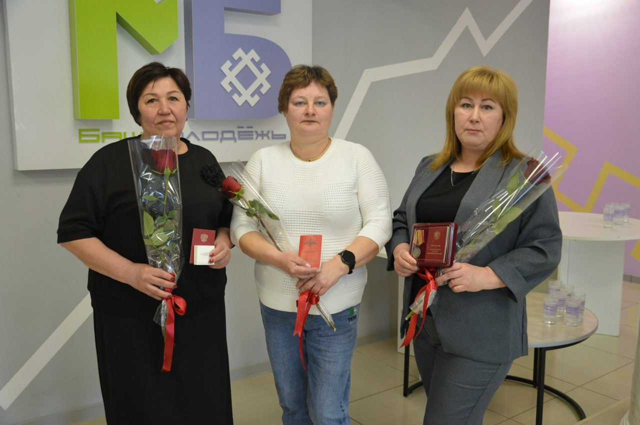 Яҡташтарыбыҙҙың батырлығы мәңгелек!