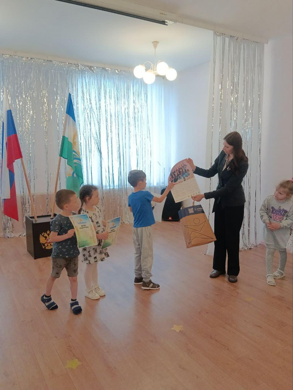 Бүләк хужаһына барып етте!