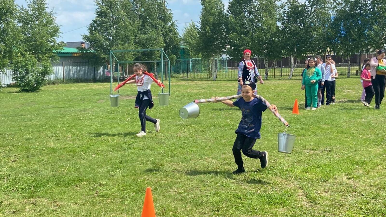 Бәләкәстәргә шатлыҡ өләшеүсе байрам!