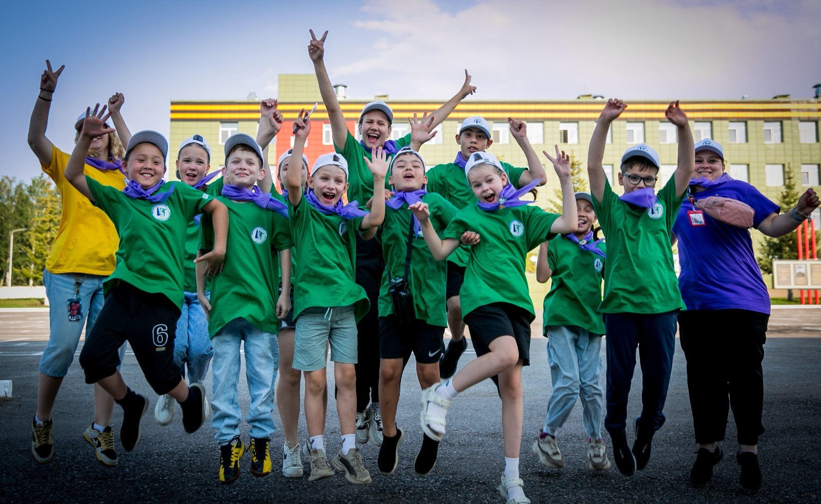 "Берҙәм сафта" инклюзив лагеры эшләй