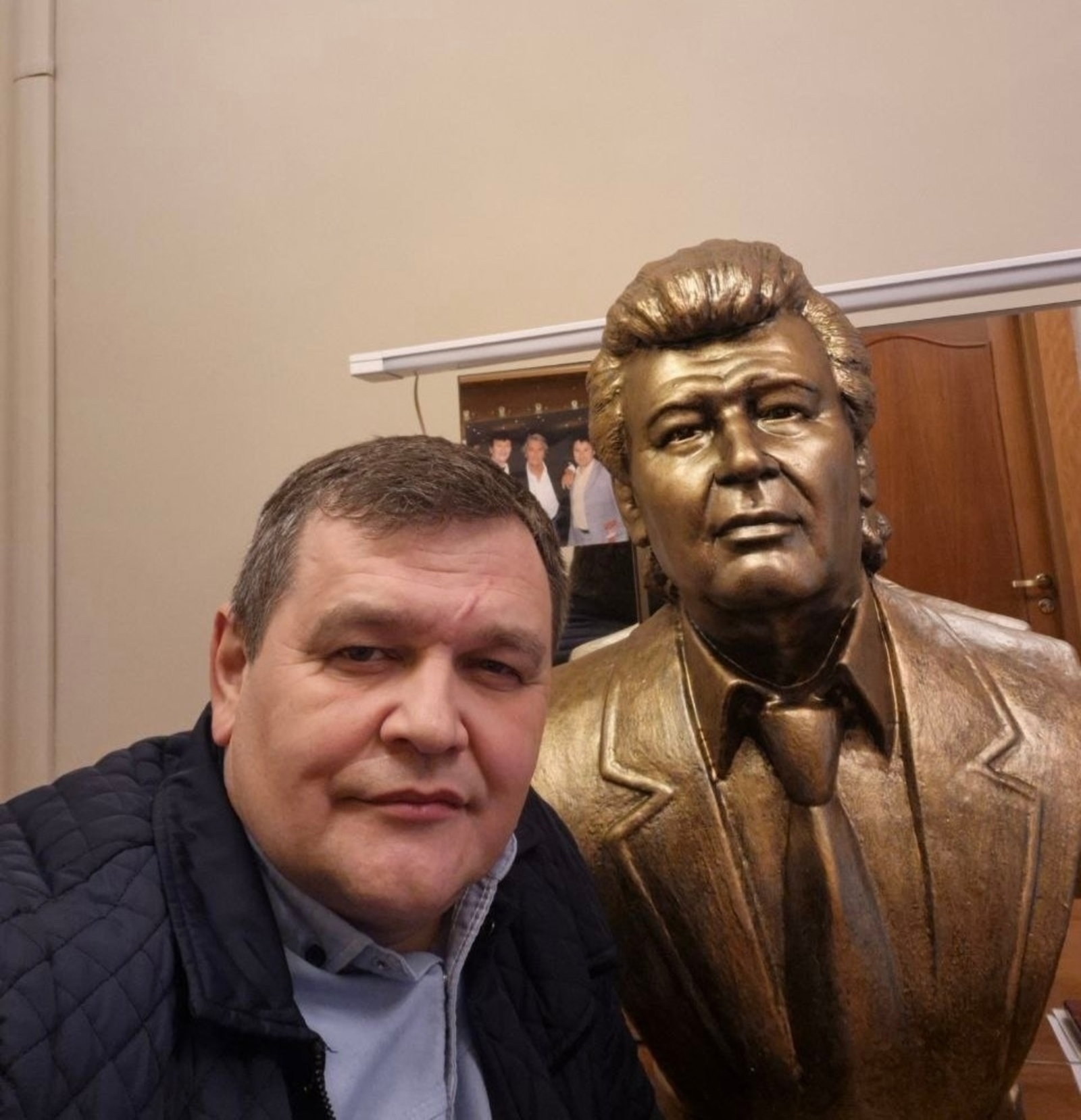 Фидан Ғафаровтың бюсы ҡайтты