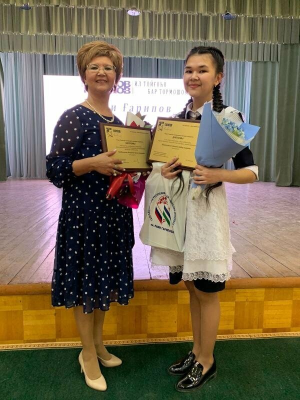 Яҡты киләсәк ижадтан башлана